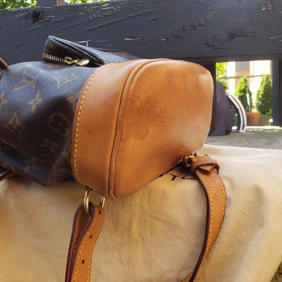 LOUIS VUITTON MONTSOURIS MM backpack - Picture 7 of 8